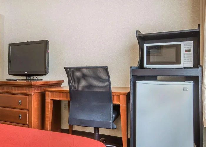 Econo Lodge Glens Falls - Lake George
