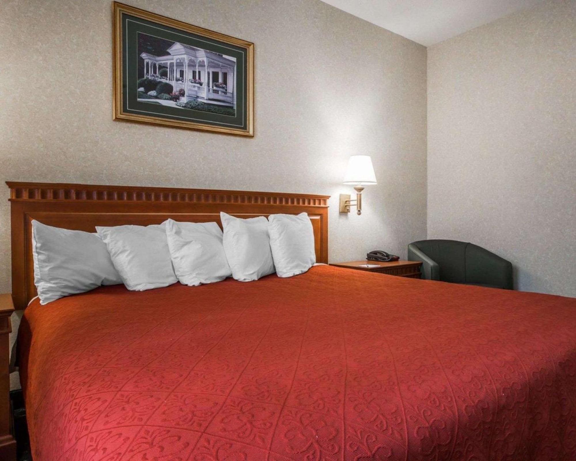 Lodge Econo - George